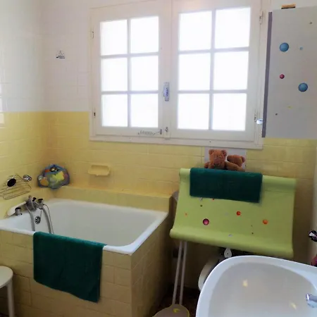 Tatil Evi Maison Vaux-sur-mer, 4 Pieces, 6 Personnes - Fr-1-305a-27 Vaux-sur-Mer